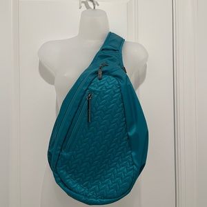 Sherpani Women’s Esprit LE Sling Bag Teal